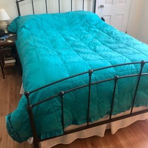 Company Store Full-Size Medium Fill Teal Comforter